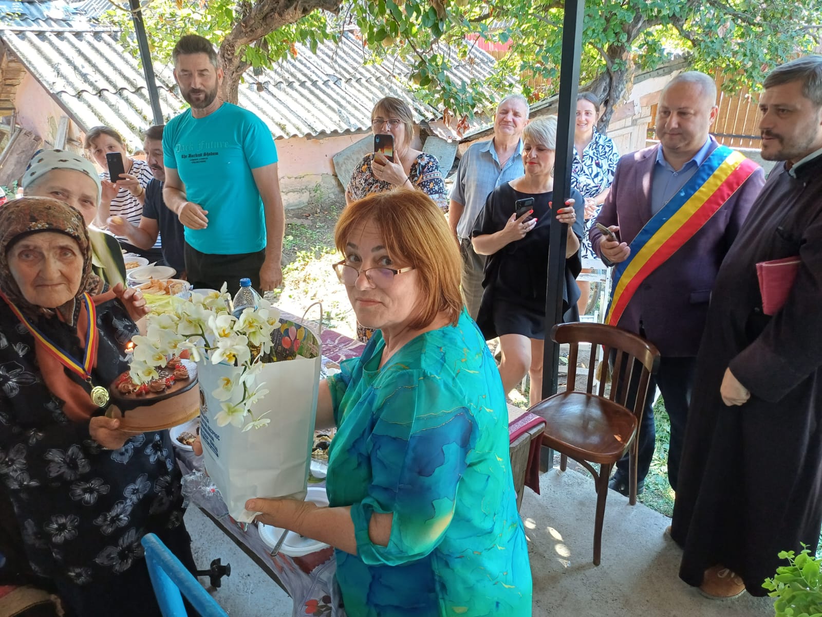 Aniversare 100 de ani - B